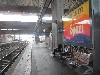 D�sseldorf - Hbf, Bstg.,(SY02) Gl. 10,Nh.Abg. Nord vor Aufzug (Woche 16/2023)